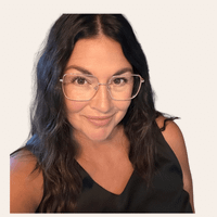 Julie Warren profile picture
