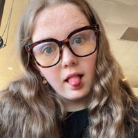 maddie | college student & mom!💁🏼‍♀️🩵 profile picture