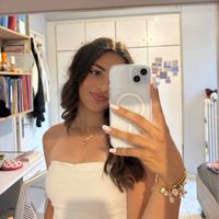 Ellie profile picture