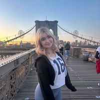 Olivia Kaempfe profile picture