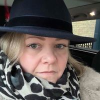 Lisa Fealy’s Fabulous Finds profile picture